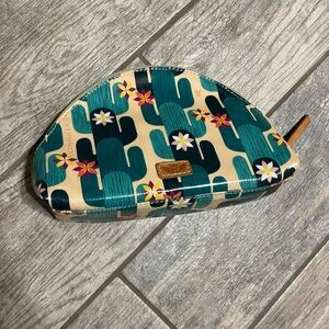 Consula make up bag
